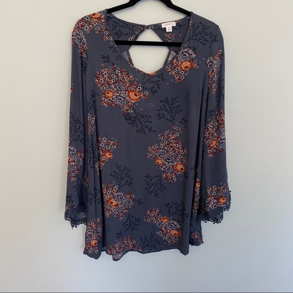 Xhiliration gray floral bell sleeve mini dress